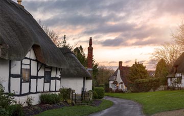 is Woolmer Hill thatch roofing popular